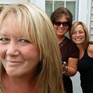 Meet your Posher, Debbie